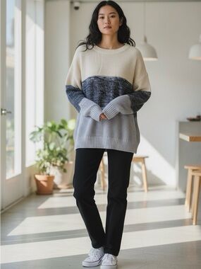 DOKOTOO Cozy Colorblock Crewneck Sweater - Cream, Navy & Light Gray